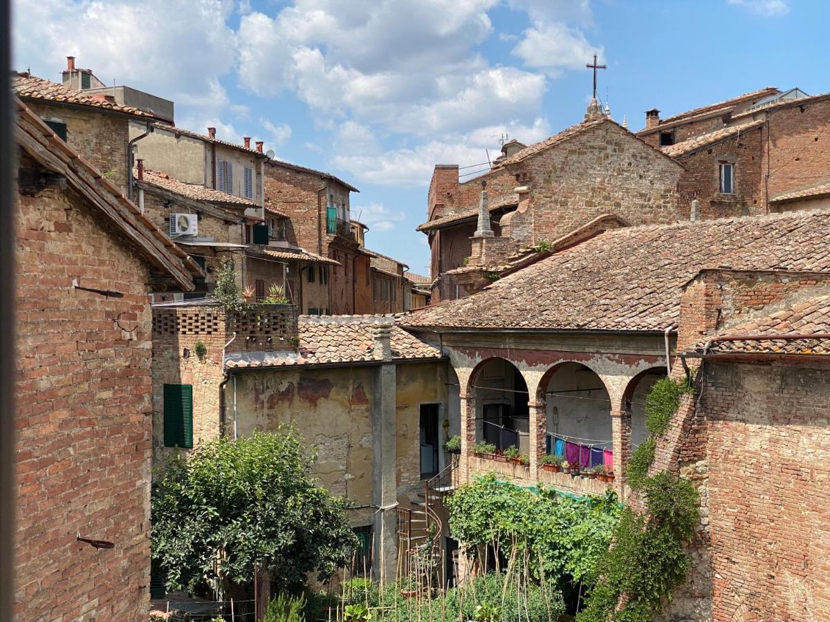 1550 Residenza D'Epoca Bed & Breakfast Siena Dış mekan fotoğraf